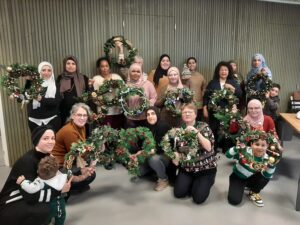 Lees meer over het artikel Kerstkransen maken groot succes