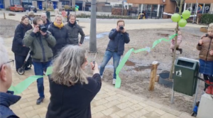 Lees meer over het artikel Oldenbarneveldplein en buurthuis Bronveld samen huiskamer voor de wijk.